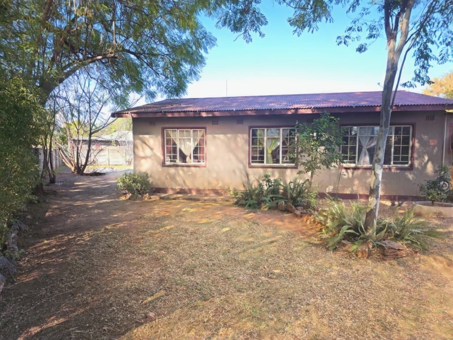 3 Bedroom Property for Sale in Oos Einde North West